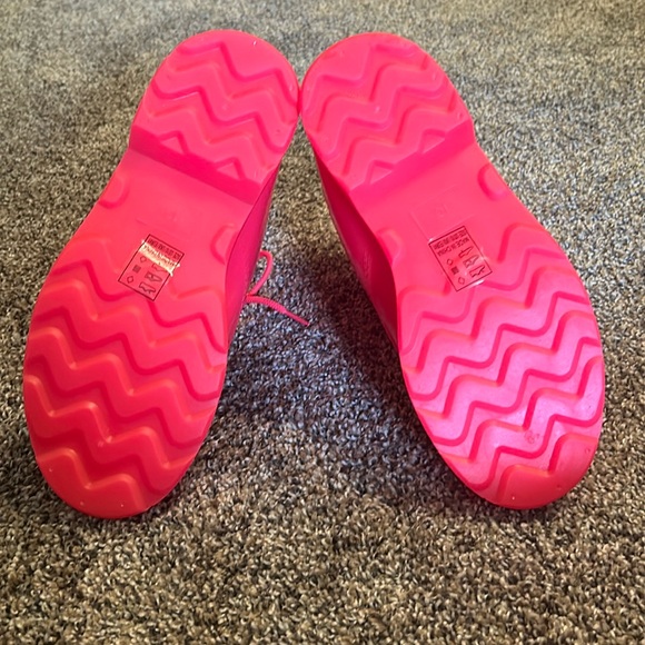 Quipid Boots, Hot pink, Size 10 - Picture 4 of 4